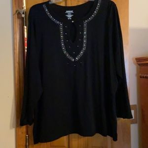Avenue black tunic top size 30/32